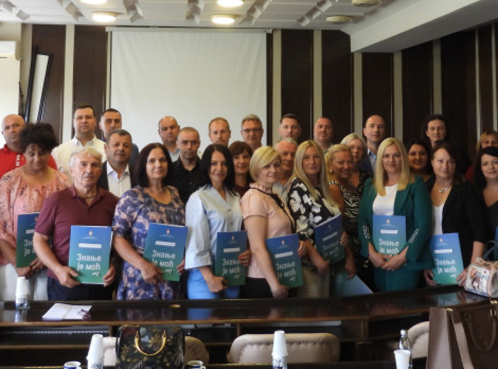 Ministarstvo prosvete dodelilo 12 miliona dinara za opremanje učeničkih zadruga