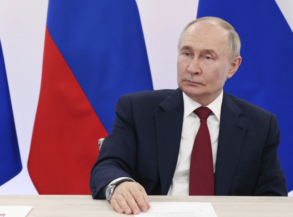 Putin izdao ukaz kojim se odobravaju principi državne politike u vezi sa jezikom