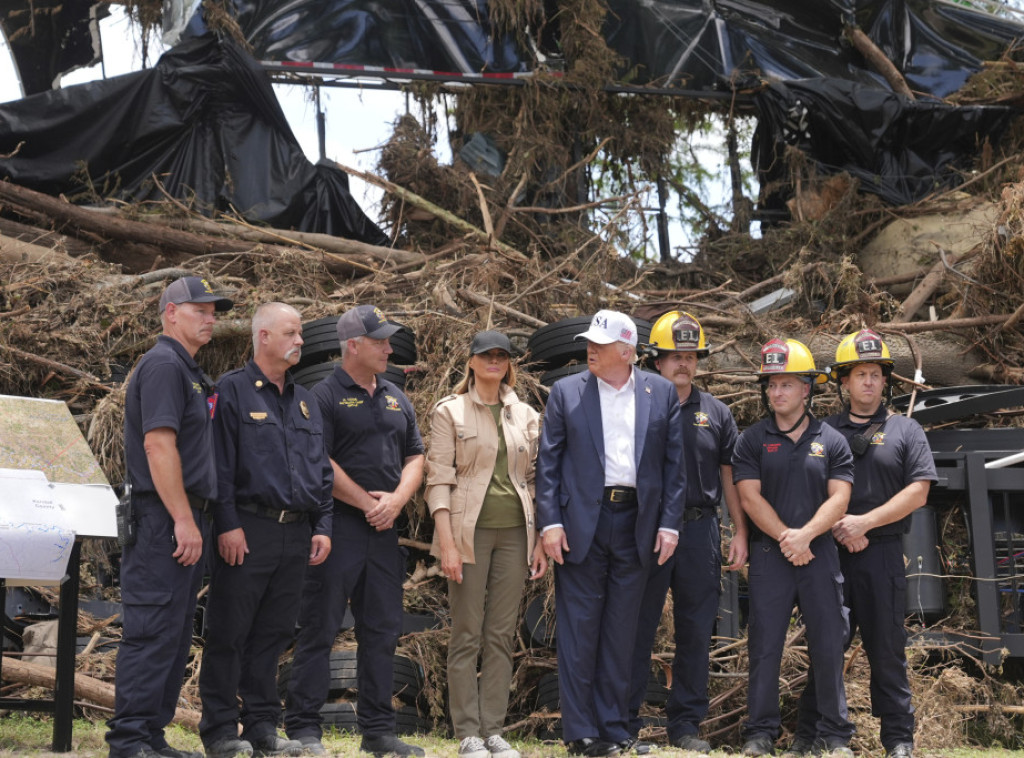 Tramp posetio područja pogođena poplavama u Teksasu: Nisam video ništa slično