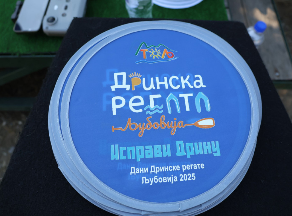 Ljubovija: Počela regata rekom Drinom, u vodi nekoliko stotina plovila