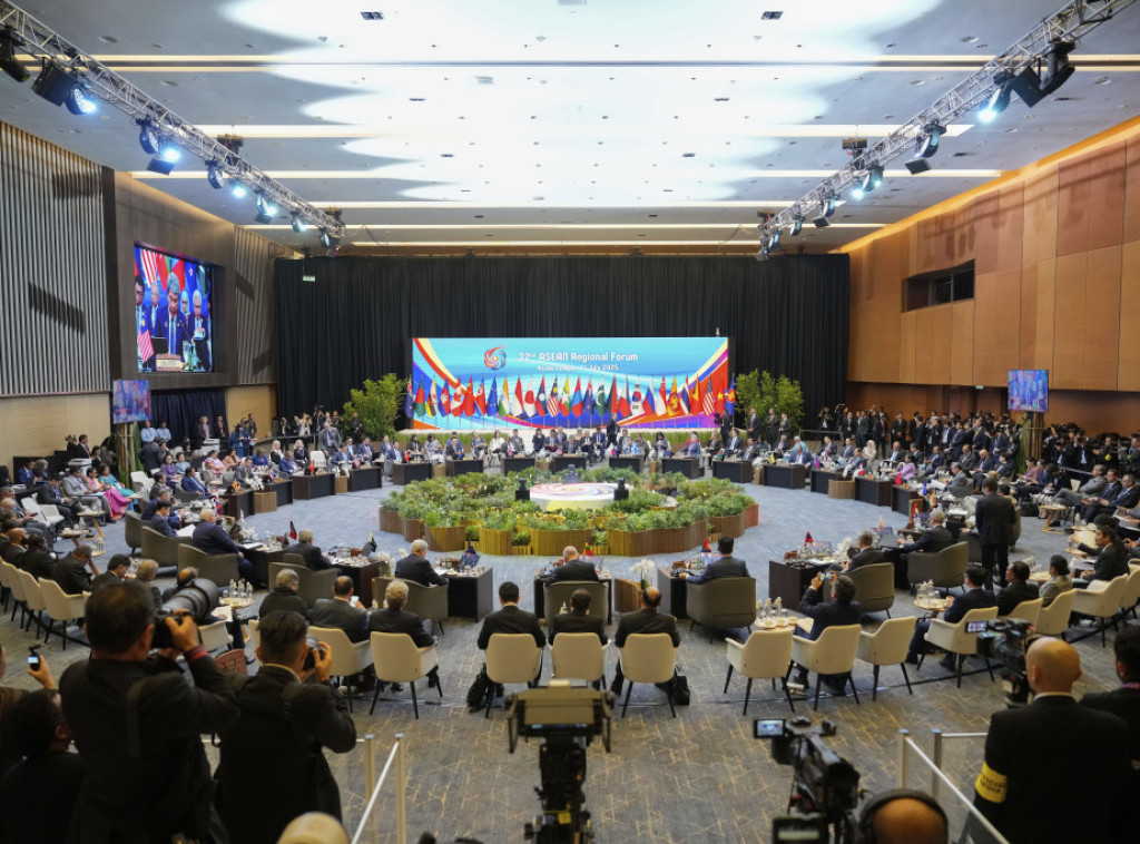 ASEAN i partneri pozivaju na potpunu denuklearizaciju Korejskog poluostrva