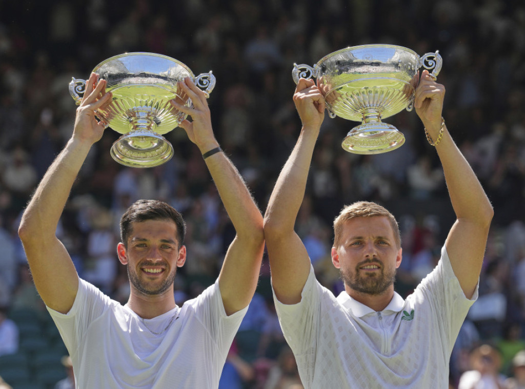 Džulijan Keš i Lojd Glaspul osvojili Vimbldon u dubl konkurenciji