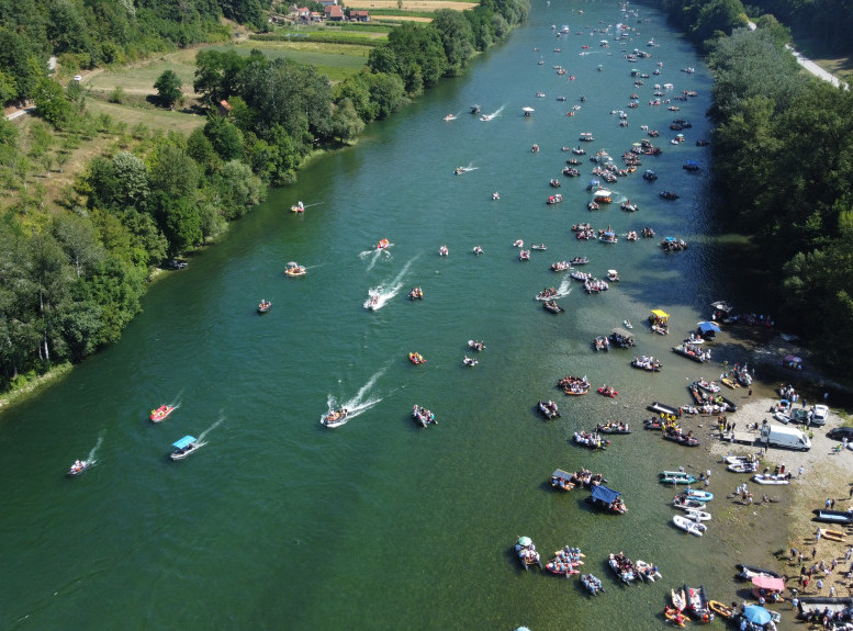 Jedna osoba stradala tokom Drinske regate, otkazana manifestacija u Ljuboviji