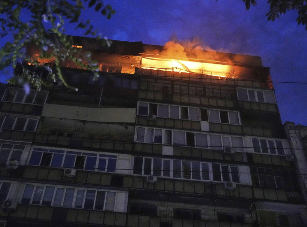 Ankara: Požar u 26-spratnoj zgradi, stradale tri osobe, među njima i tromesečna beba