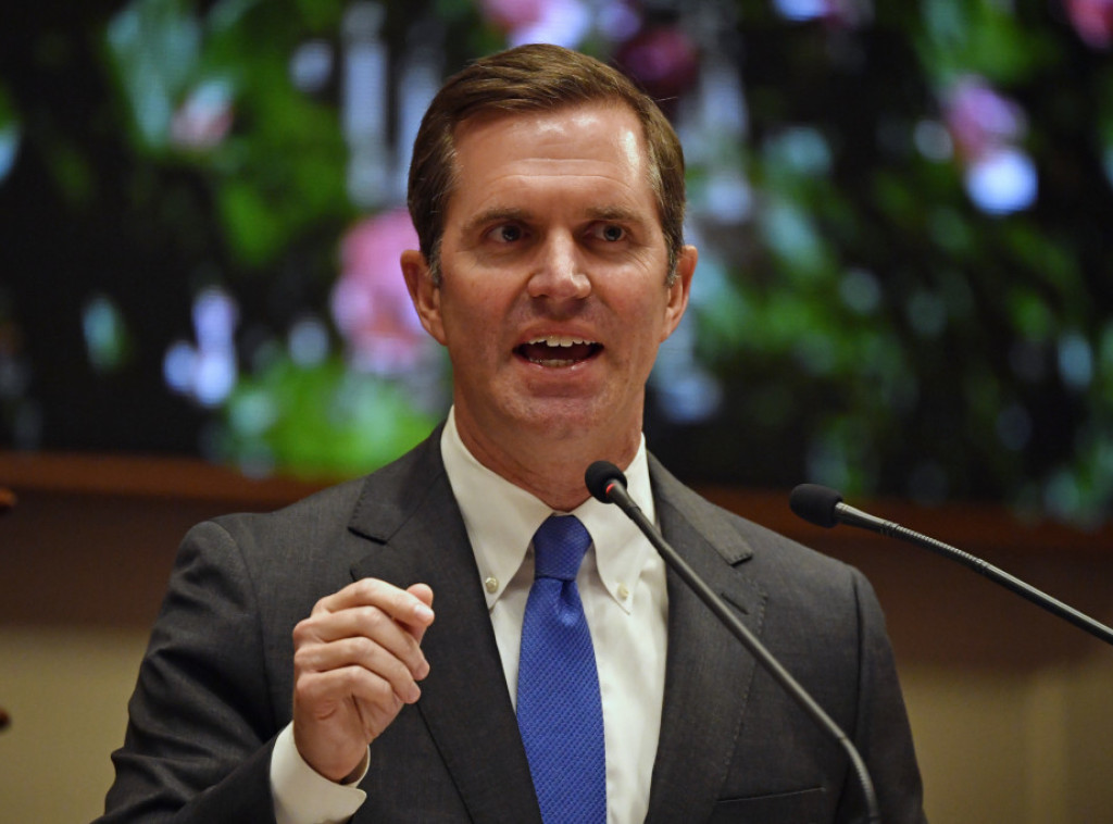 Guverner Endi Bešir: Najmanje dve osobe poginule u pucnjavi u crkvi u Kentakiju u SAD