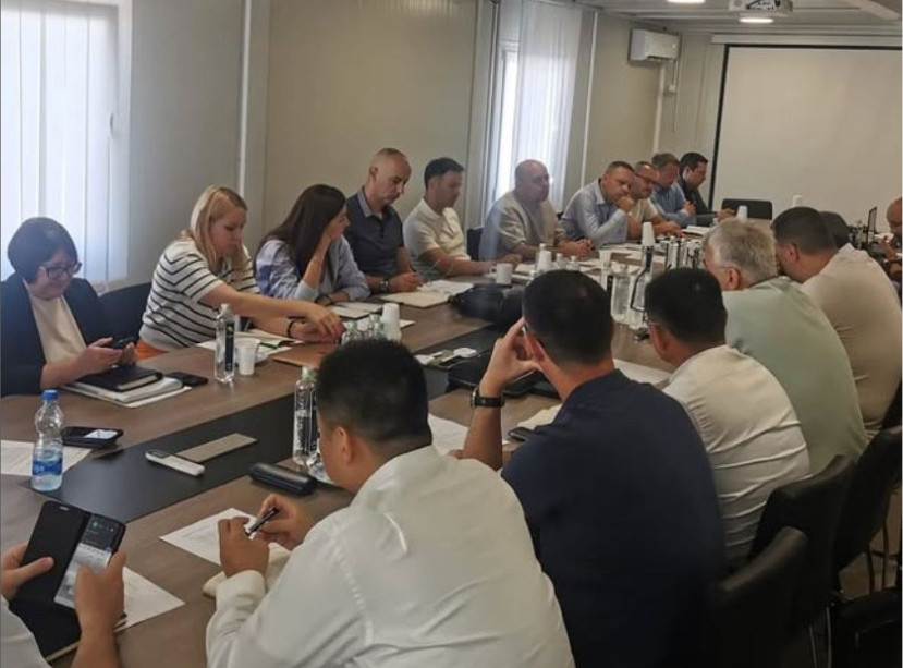 Mali održao sastanak sa izvođačima na gradilištu u Surčinu: Dobar napredak radova