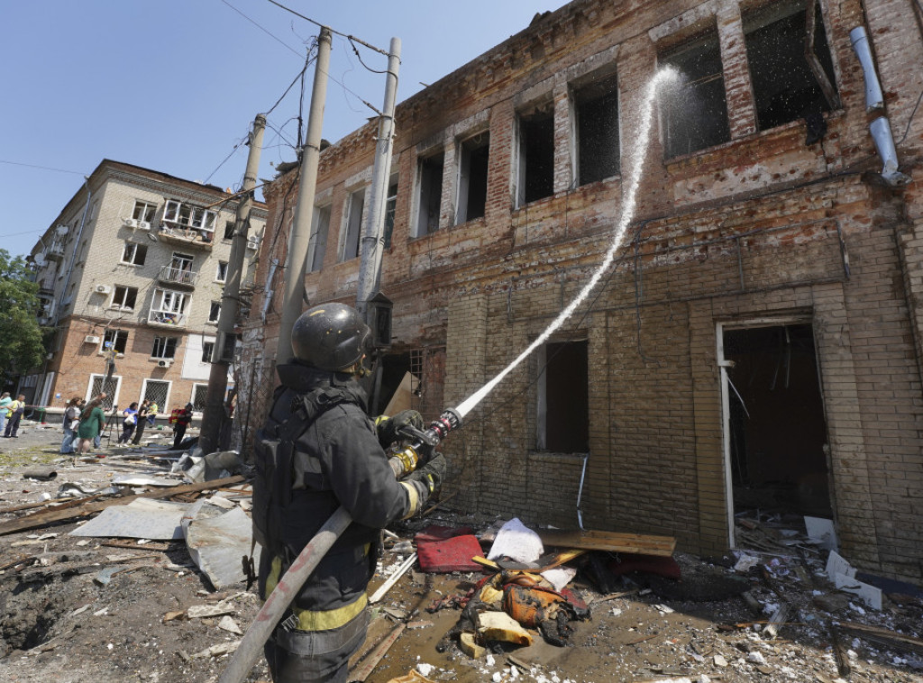 U ruskom napadu na Harkovsku oblast jedna osoba poginula, sedmoro povređeno