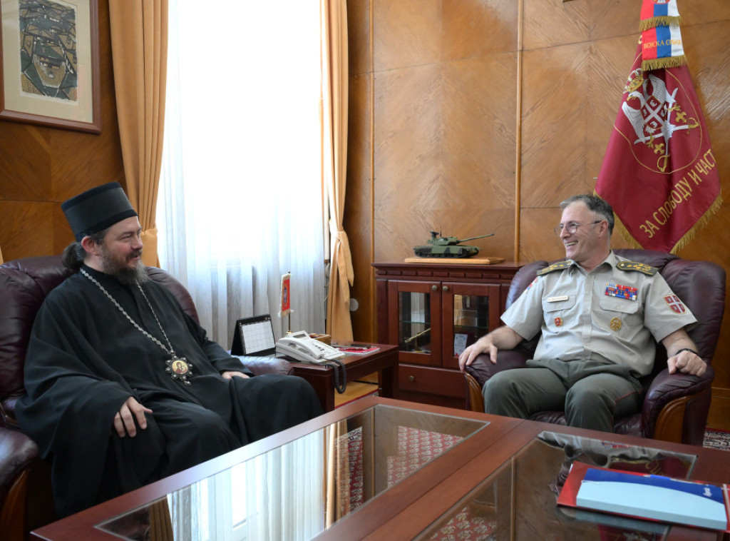 Načelnik Generalštaba razgovarao sa episkopom vojnim Dositejom o saradnji Vojske Srbije i SPC