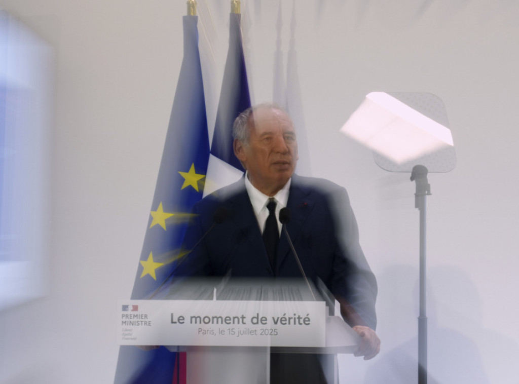 Francuski premijer predlaže ukidanje dva državna praznika