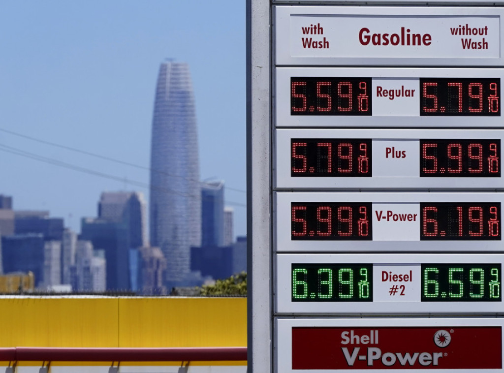 Cene sirove nafte pale na 67 dolara po barelu nakon izostanka Trampovog pritiska na Rusiju