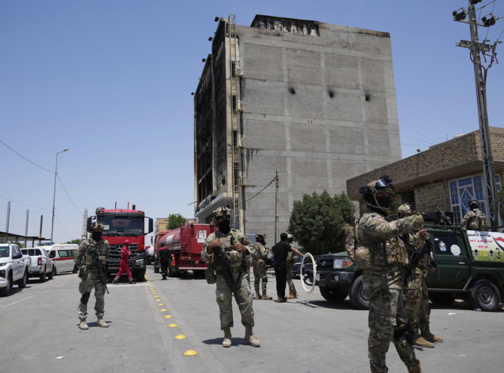 Najmanje 69 osoba poginulo u požaru u tržnom centru u Iraku