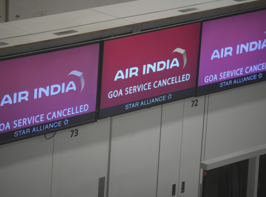 Volstrit žurnal: Istraga o padu aviona Er Indije ukazuje da je kapetan isključio dovod goriva