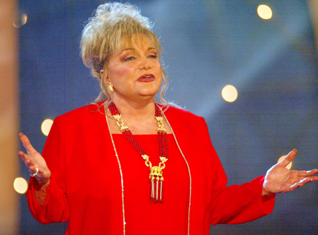 Američka pevačica Koni Fransis preminula u 88. godini