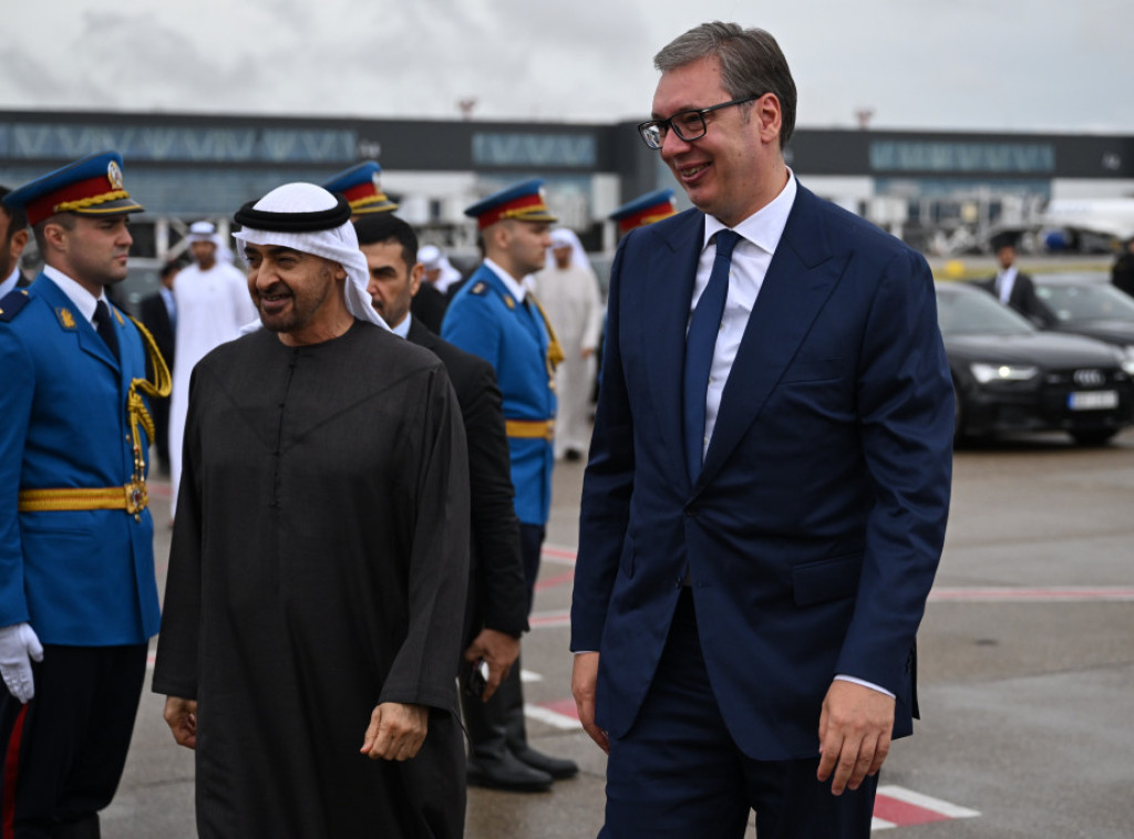 Vucic hosts UAE president in Belgrade