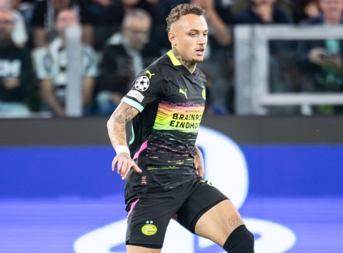 Holandski fudbaler Noa Lang prešao iz PSV-a u Napoli