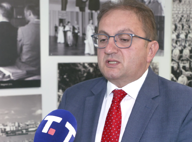 Deđanski: Napadi na kuće funkcionera javni poziv na linč, država mora da reaguje