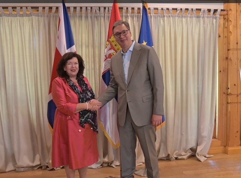 Vucic, UK's Pierce discuss Belgrade-Pristina dialogue, Bosnia and Herzegovina