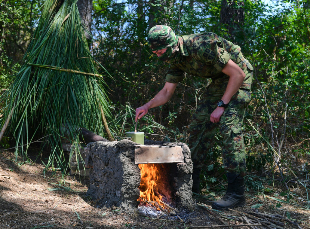 Izviđačke jedinice Vojske Srbije na obuci za preživljavanje i samostalnu ishranu