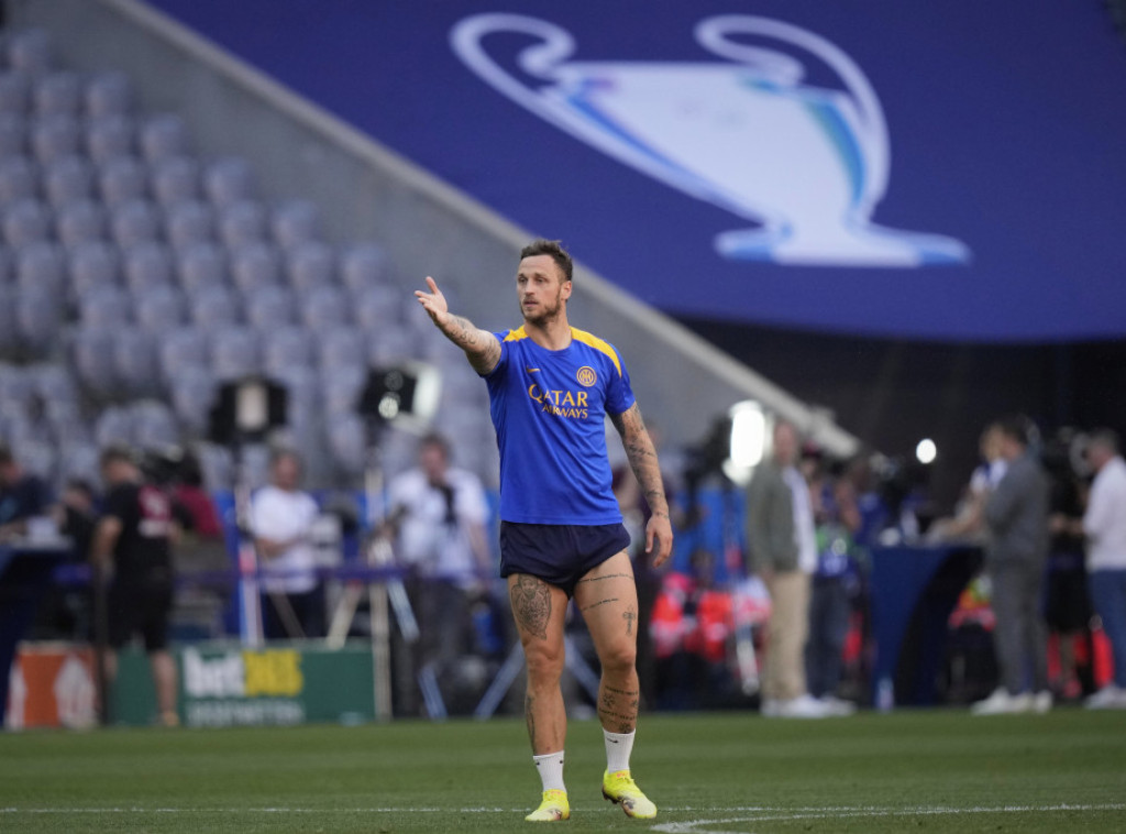 Marko Arnautović definitivno novi fudbaler Crvene zvezde