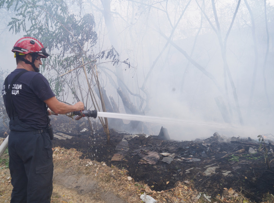 Ugašen požar u Popovom polju u Hercegovini