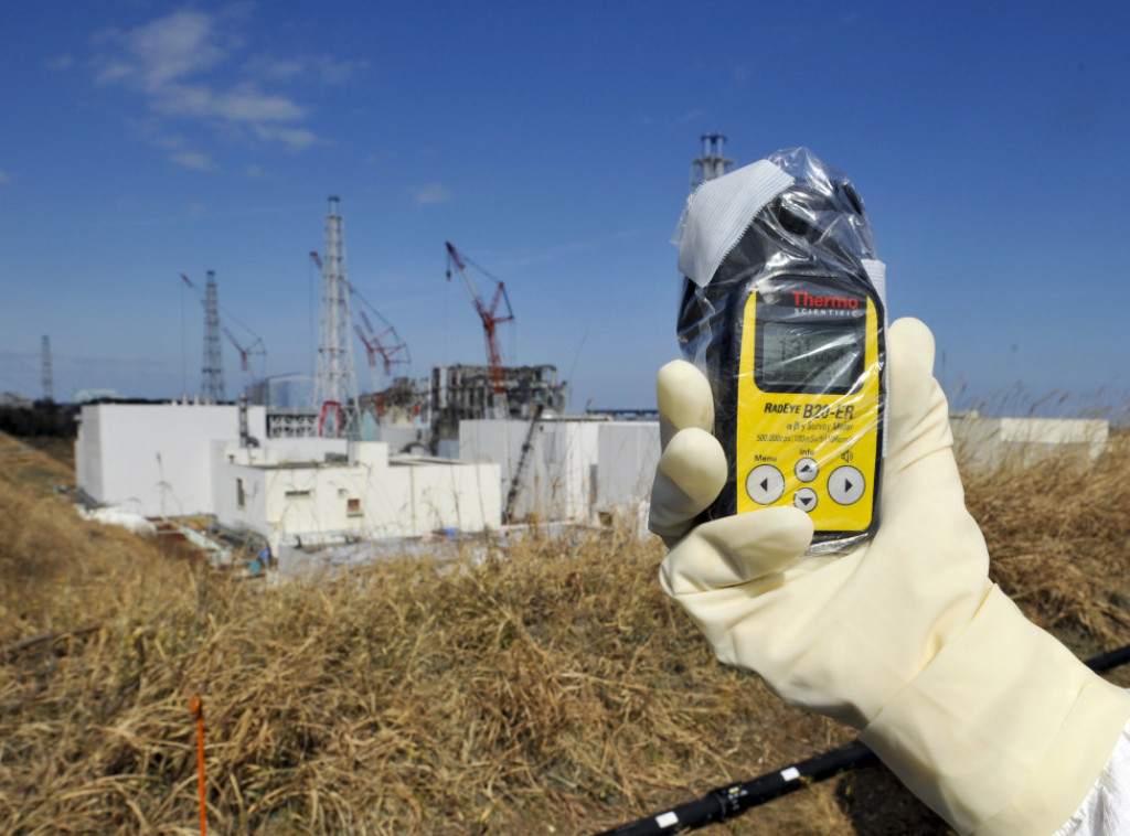 Zemljište iz Fukušime premešteno u dvorište premijera kao dokaz da je bezbedno