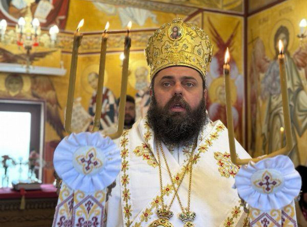Episkop Heruvim u Dalju služio moleban povodom početka školske godine
