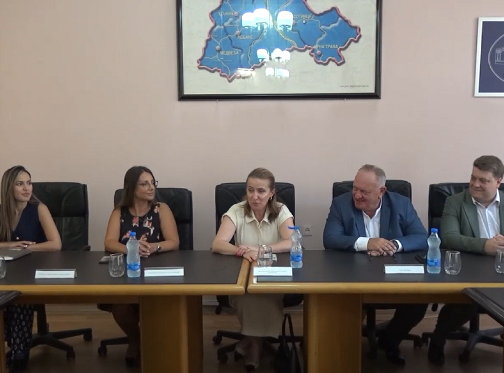 Snežana Paunović posetila Jablanički okrug: Probaćemo da menjamo Zakon o državnim službenicima