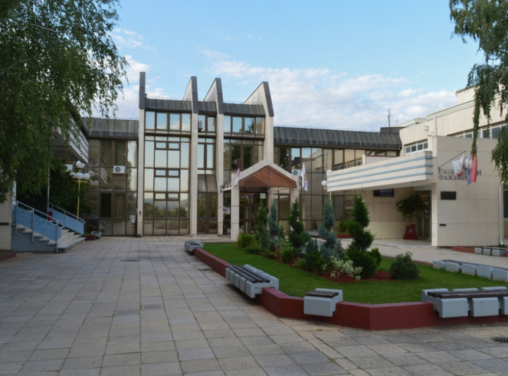 Na fakultete Univerziteta u Krgujevcu prijavilo se 3.218 kandidata na 3.839 mesta