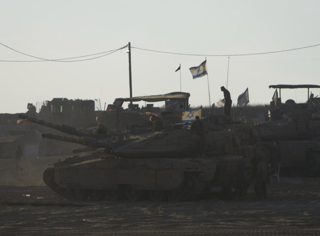 Izraelski tenkovi prvi put ušli u južne i istočne delove grada Deir Al-Balah