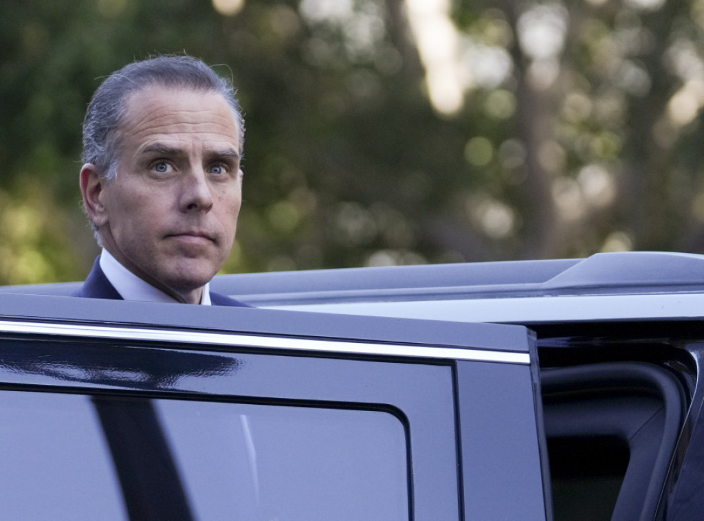 Hanter Bajden napao Džordža Klunija jer je bio prvi demokrata koji je pozvao Džozefa Bajdena da povuče kandidaturu