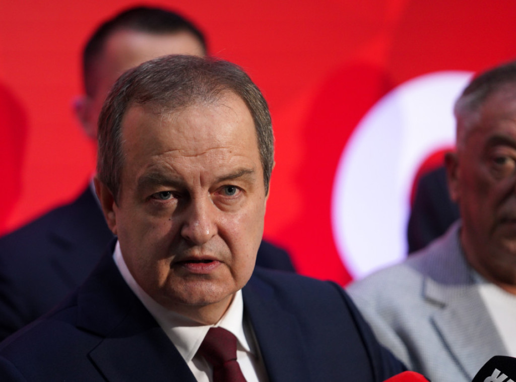 Dačić: Dolazak pred nečiju kuću je devijantno ponašanje i odlika agresivnih grupacija