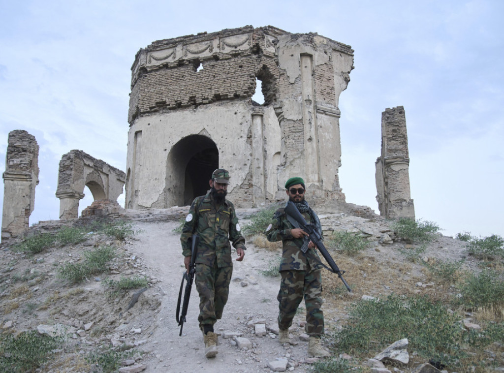 UN eksperti traže hitno oslobađanje britanskog para koji Talibani drže u pritvoru