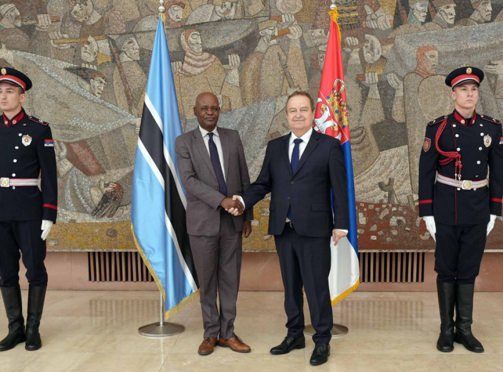 Dacic receives Botswana's Mokgware