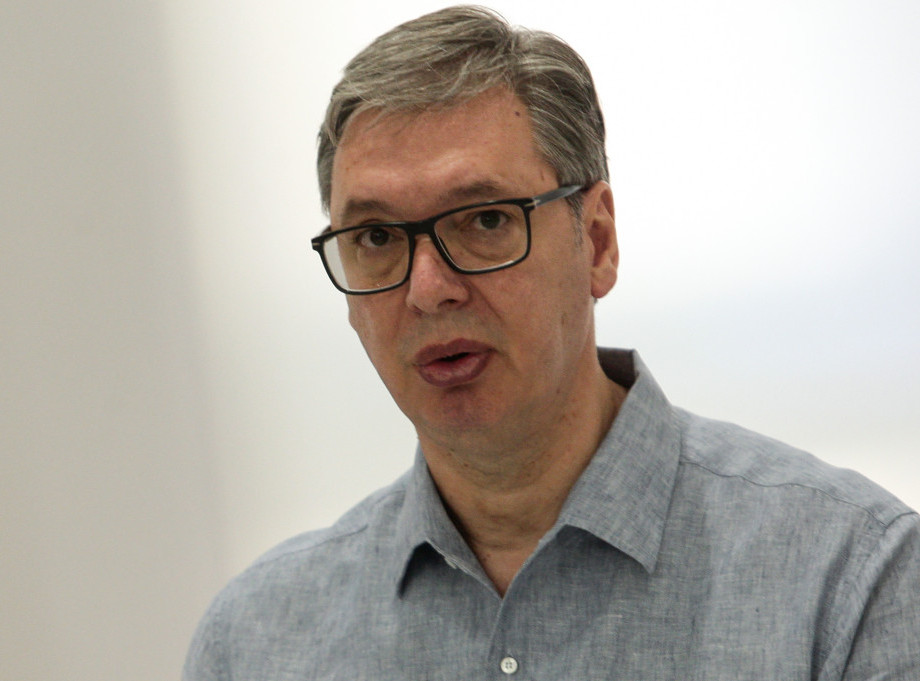 Vucic to visit China