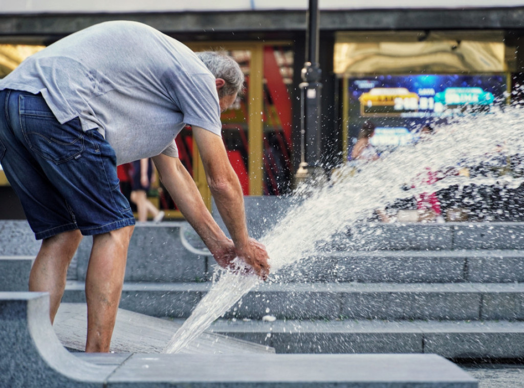 RHMZ: Danas i sutra maksimalna temperatura do 42 stepena, opasnost od požara