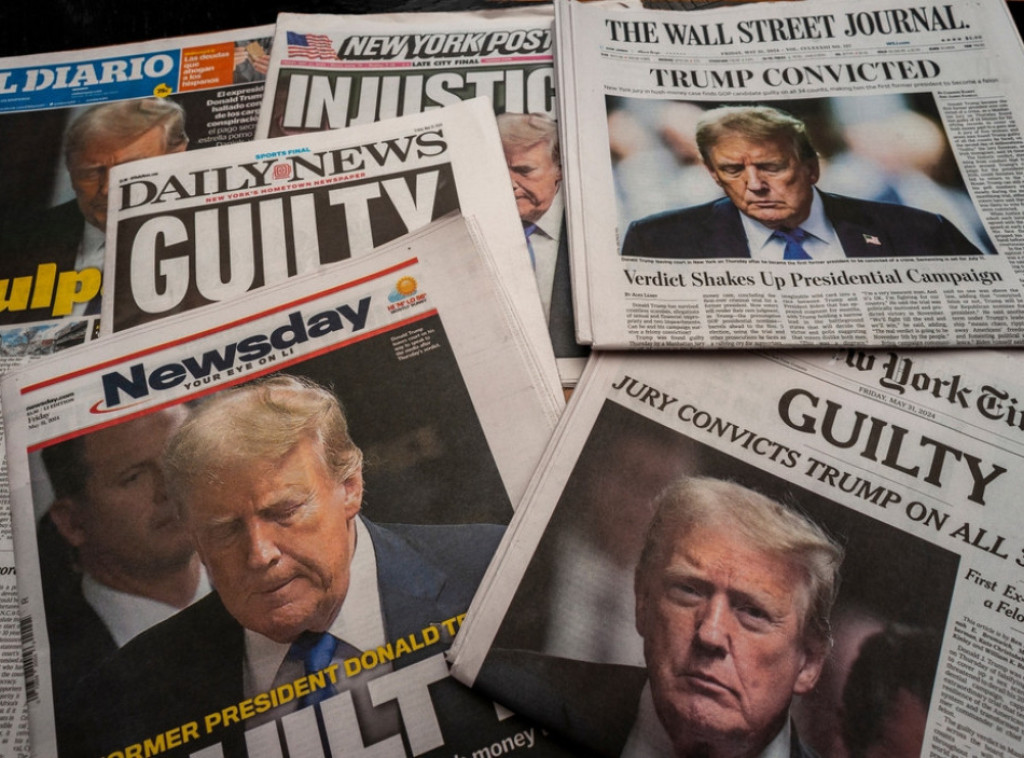 Klinton i Tramp među autorima pisama u rođendanskom albumu Džefrija Epstina