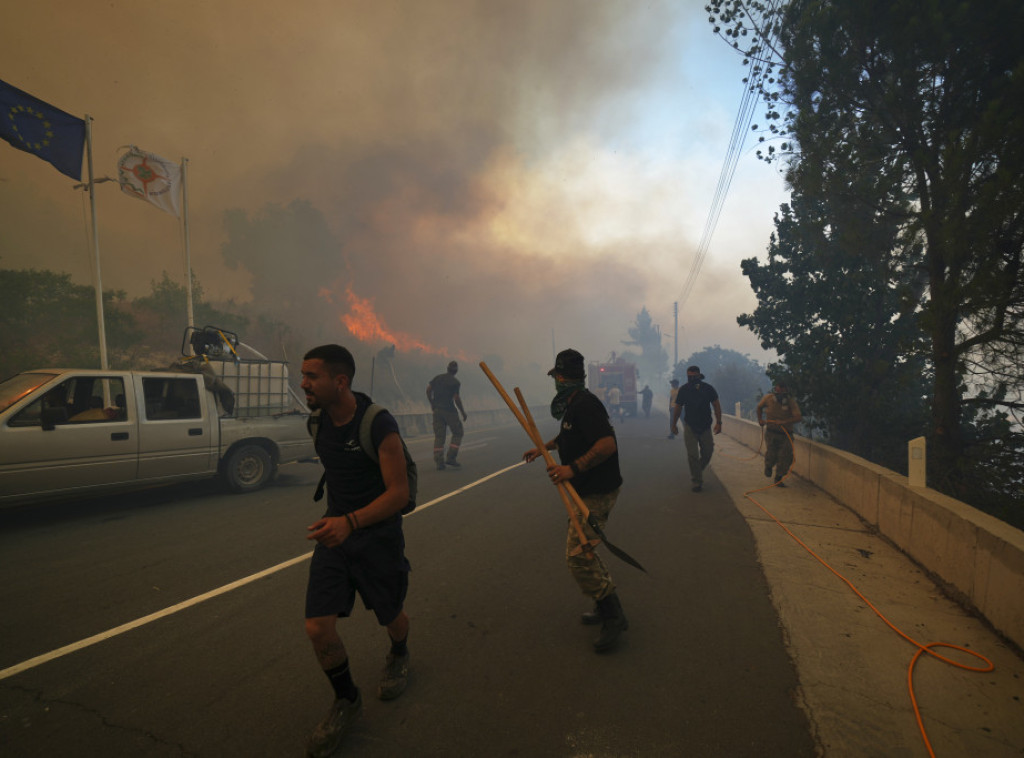 Požar na Kipru ugašen tokom noći, stanje pod kontrolom