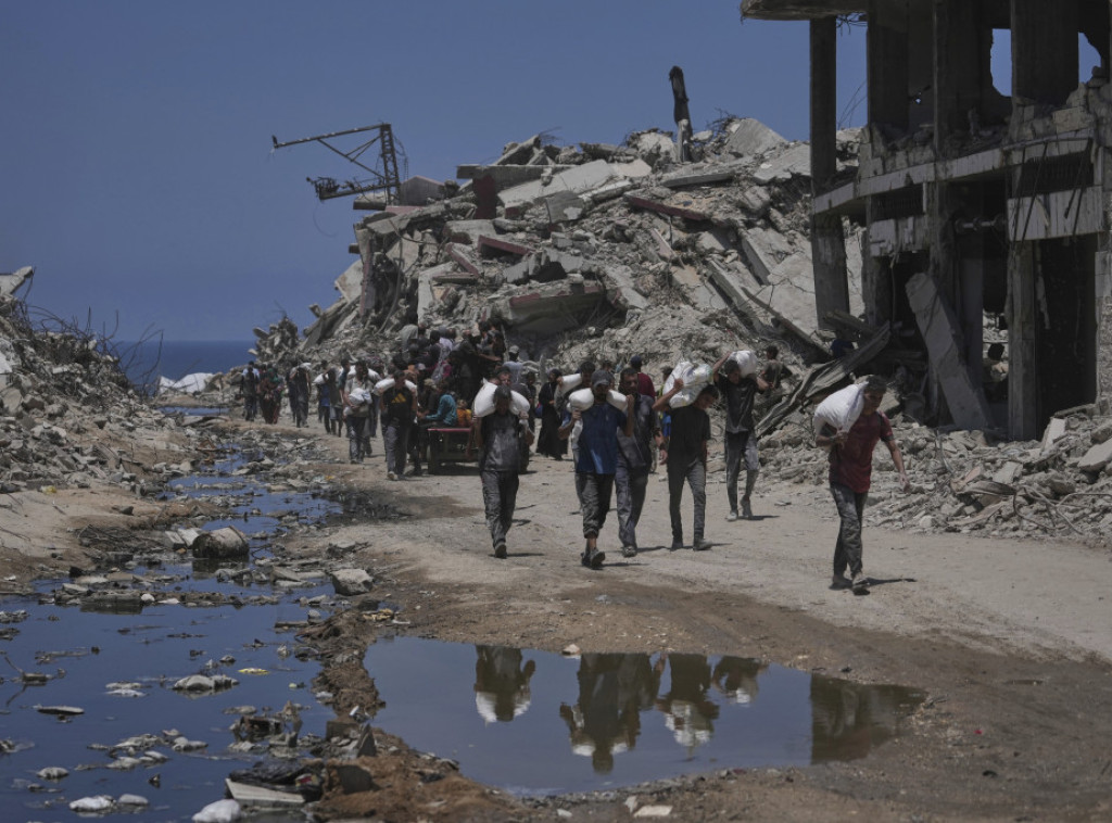 Izrael odobrio stranim zemljama da padobranima dostavljaju pomoć u Pojas Gaze