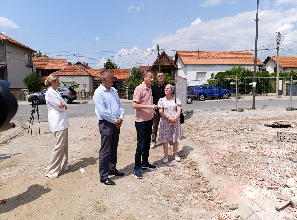 Glišić: U maju 2026. godine završetak radova na zgradi Zdravstvene stanice Kotlujevac