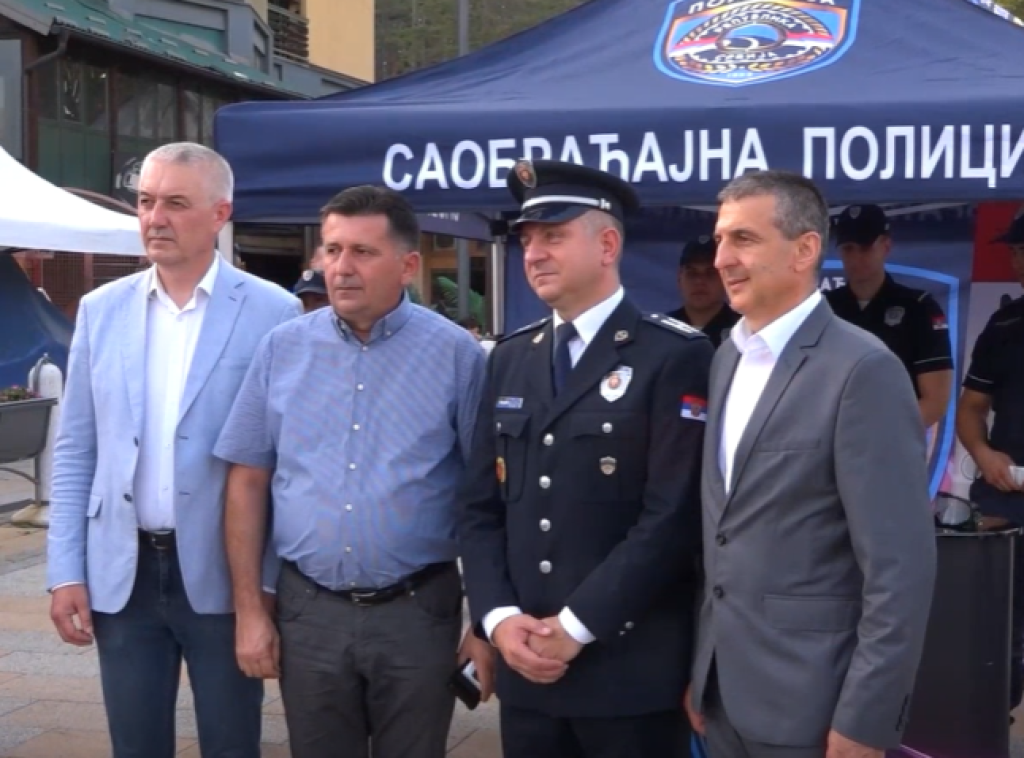 Karavan bezbednosti saobraćaja i kampanja ''Vozi odmoran'' na Zlatiboru