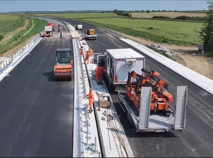 Vučić: Izgradnjom Dunavskog koridora donosimo novi život Srbiji