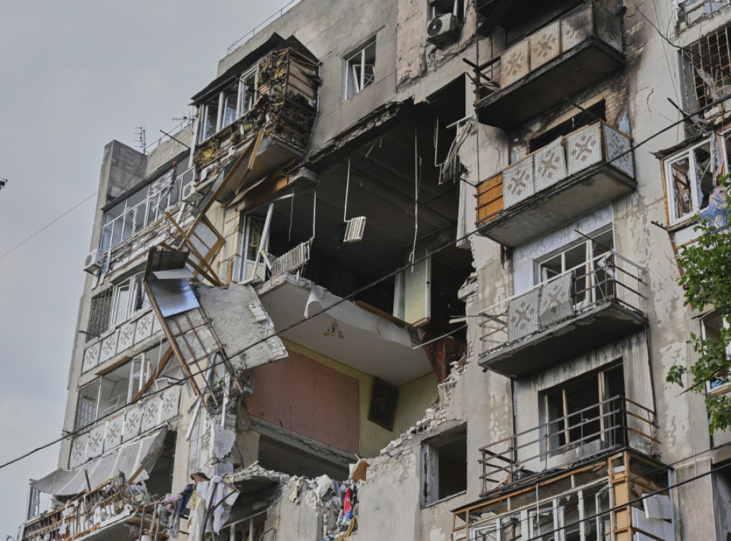 Majka i dete teško povređeni u ruskom napadu na Hersonsku oblast
