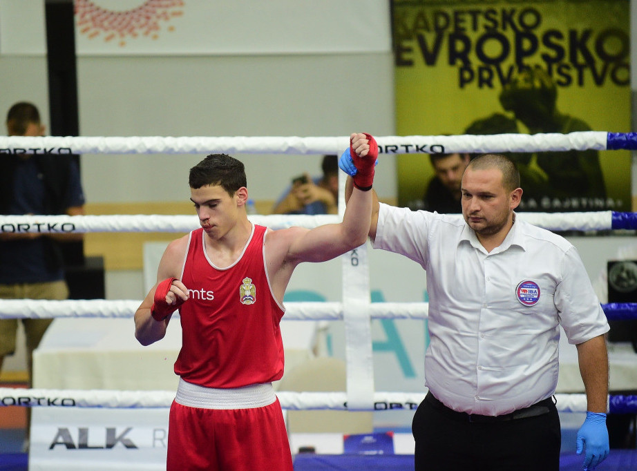 Majstorović prvak Evrope, srpski tim osvojio 10 medalja na EP za kadete i kadetkinje u boksu
