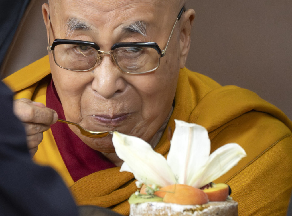 Kina se protivi poseti češkog predsednika Dalaj Lami