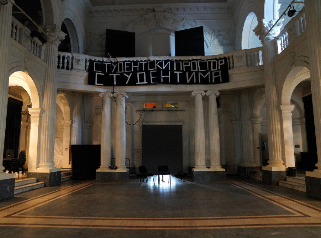 U SKC od danas izložba “Pogled u budućnost - kada bi blokade pobedile Srbiju”