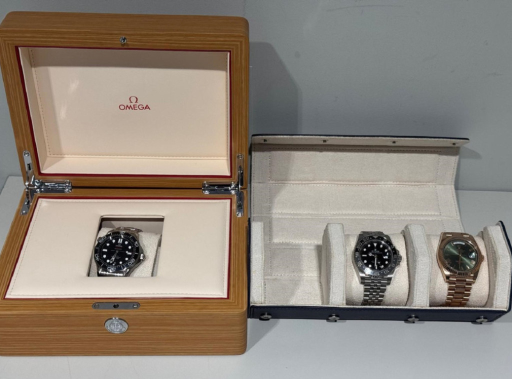 Sprečen pokušaj krijumčarenja satova vrednosti veće od 80.000 dolara