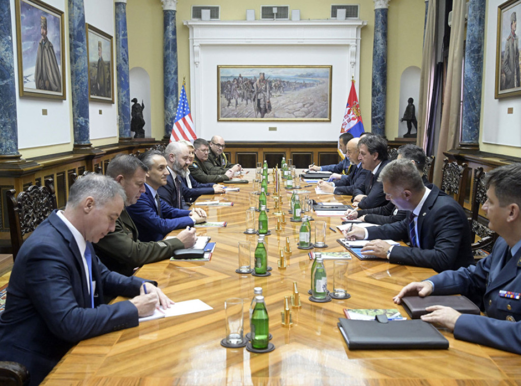 Gasic, US's Baker discuss strengthening of military cooperation