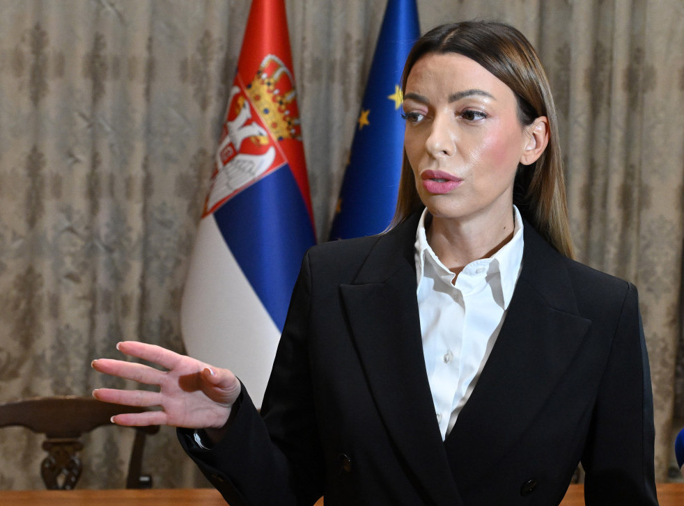 Mesarović najoštrije osudila nasilje i divljanje blokadera u Novom Pazaru