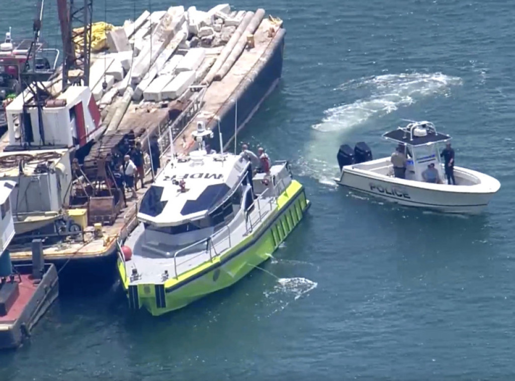 U sudaru barže sa jedrilicom kod Majamija poginule dve devojčice