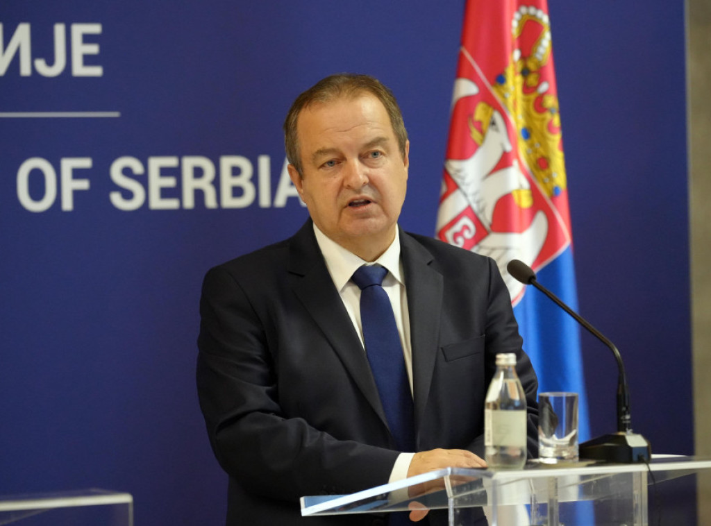 Dacic: Ten arrested for attacking police in Novi Pazar